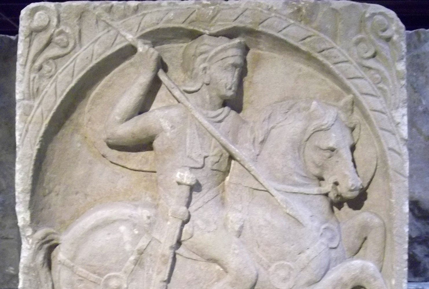 Der Grabstein eines römischen Reiters im Römisch-Germanischen Museum Köln, Datierung: 2. Hälfte des 1. Jahrhunderts n. Chr.