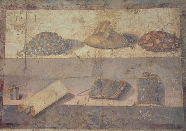 Ein römisches Fresko, das einen Geldbeutel zwischen zwei Münzhaufen und Schreibutensilien zeigt, aus der Praedia der Julia Felix in Pompeji, Archäologisches Nationalmuseum Neapel